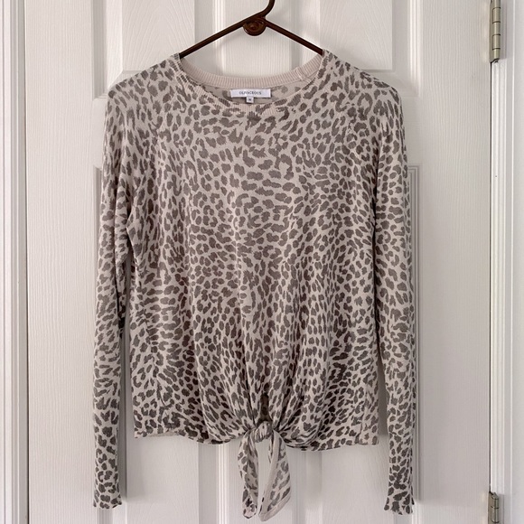 Leopard Print Sweater - Picture 1 of 4